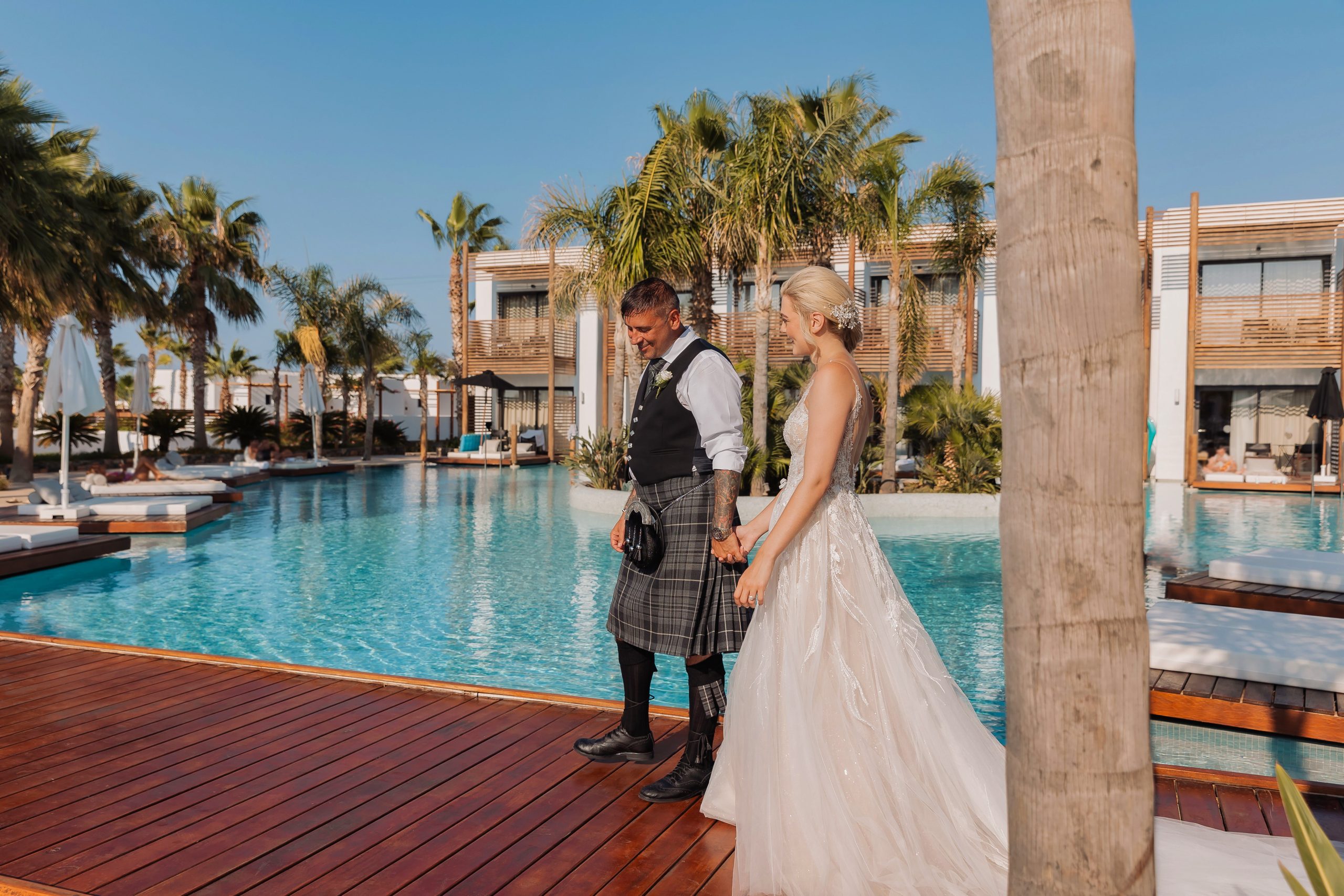 wedding videographer in Crete